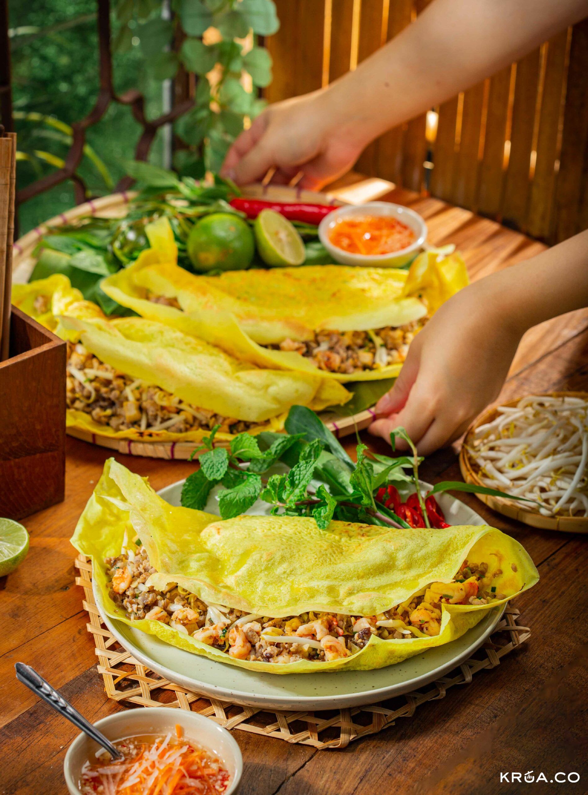 ขนมเบื้องญวน,สูตรขนมเบื้องญวน,สูตรขนมเบื้องญวนแป้งบางกรอบ,Vietnamese Savory Crepe