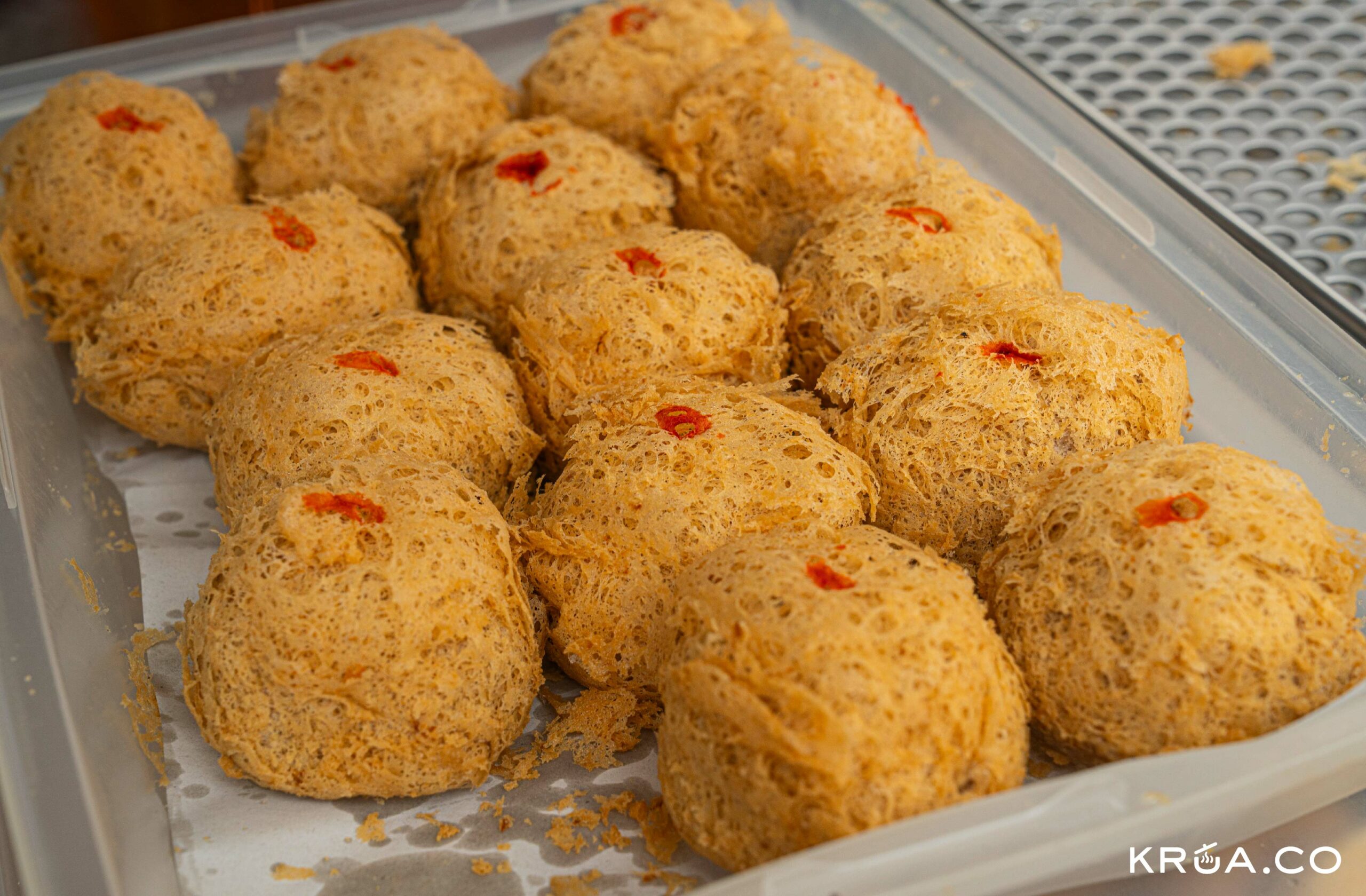 เผือกทอด,เผือกทอดบางรัก,เผือกระเบิดบางรัก,เผือกทอดบ้านบางรัก,เผือกทอดระเบิดบ้านบางรัก