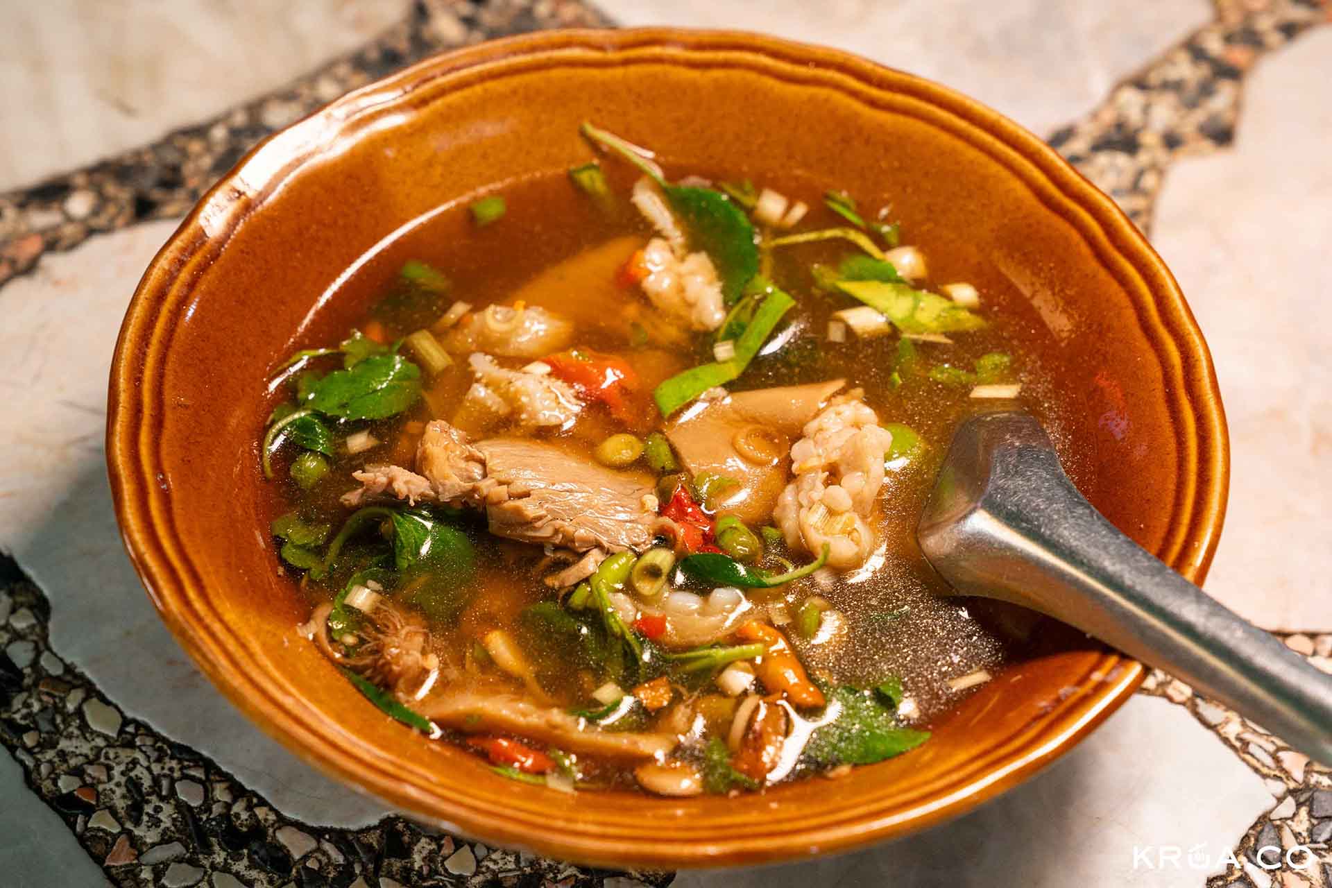 เนื้อต้มบ้านสิงห์,เนื้อต้มราชบุรี,เนื้อต้มบ้านสิงห์ร้านไหนดี,เจ๊ติ๋ม เนื้อต้มบ้านสิงห์,โกเหลียงเนื้อต้มบ้านสิงห์,เนื้อต้มบ้านสิงห์โกเหลียงเจ้าเก่า,เนื้อต้ม,ราชบุรีกินอะไรดี,ร้านอร่อยราชบุรี,กินอะไรดี ราชบุรี